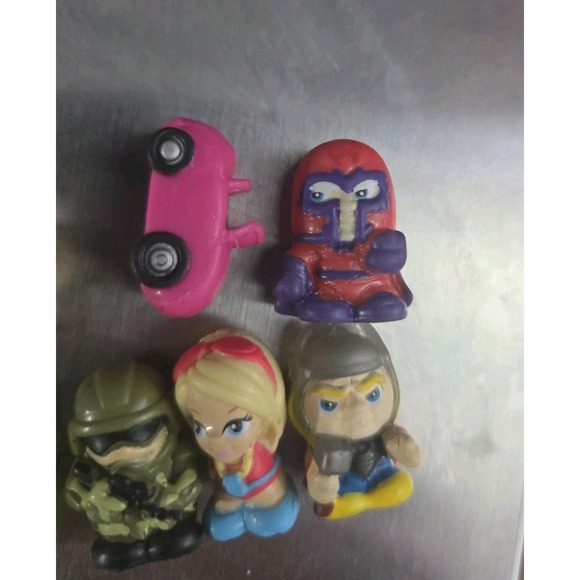 BLIP Toys SQUINKIES lot of 8 mini figure toys Rubber Barbie Thor Alien Magneto - Picture 3 of 5